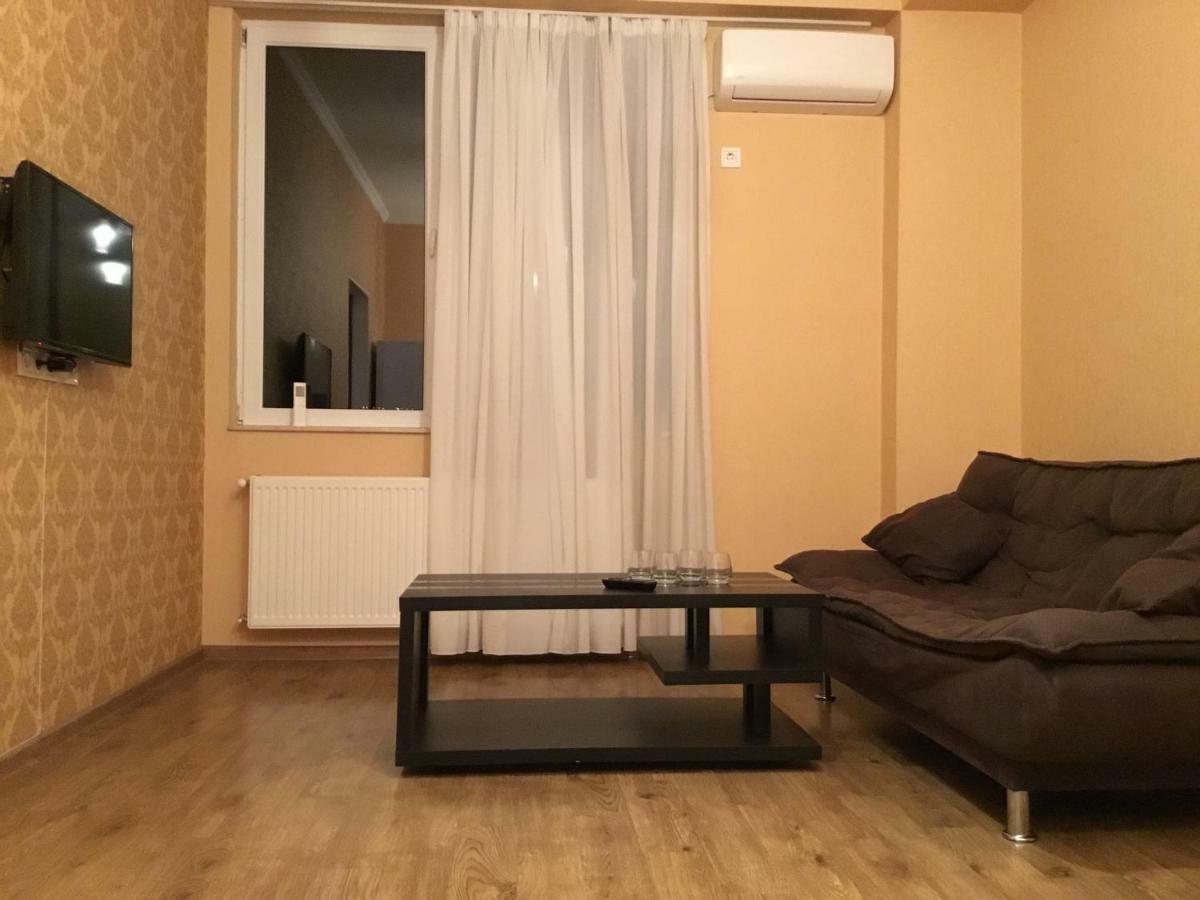 טביליסי Welcome Генацвале))) מראה חיצוני תמונה